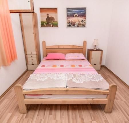 Backyard Apartment Ohrid Esterno foto